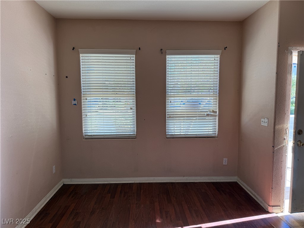 5221 Mountain Garland Lane