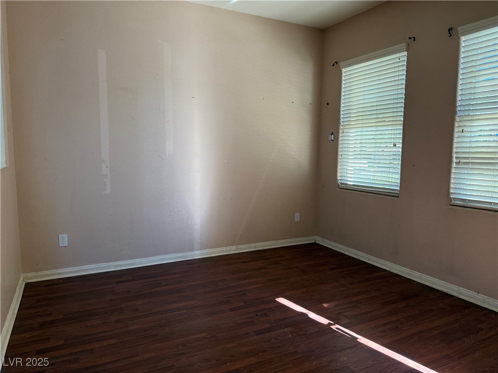 5221 Mountain Garland Lane