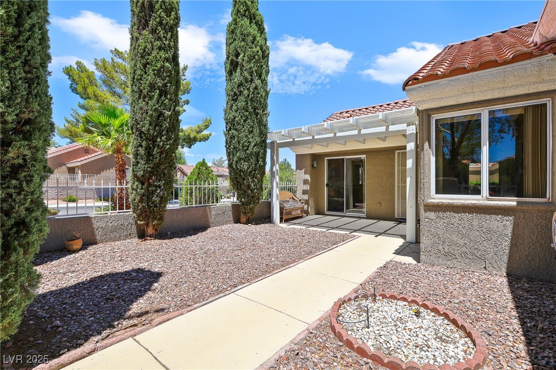 Properties 4 8560 Desert Holly Drive