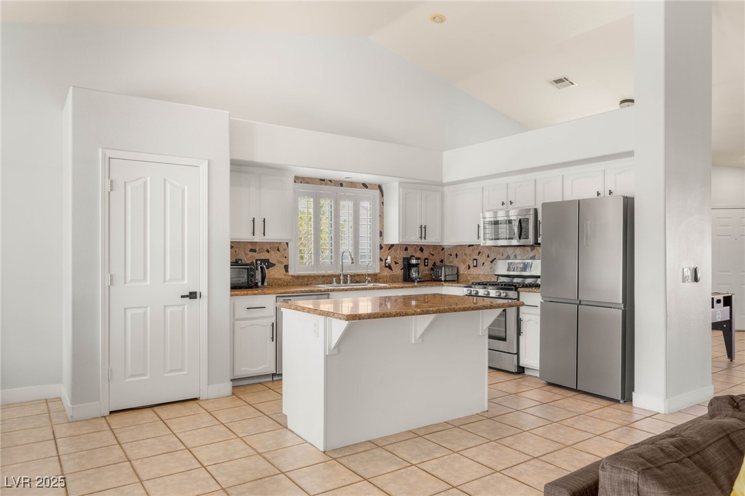 Las Vegas, Nevada 89147, United States, 3 Bedrooms Bedrooms, ,2 BathroomsBathrooms,Residential,Active,167321