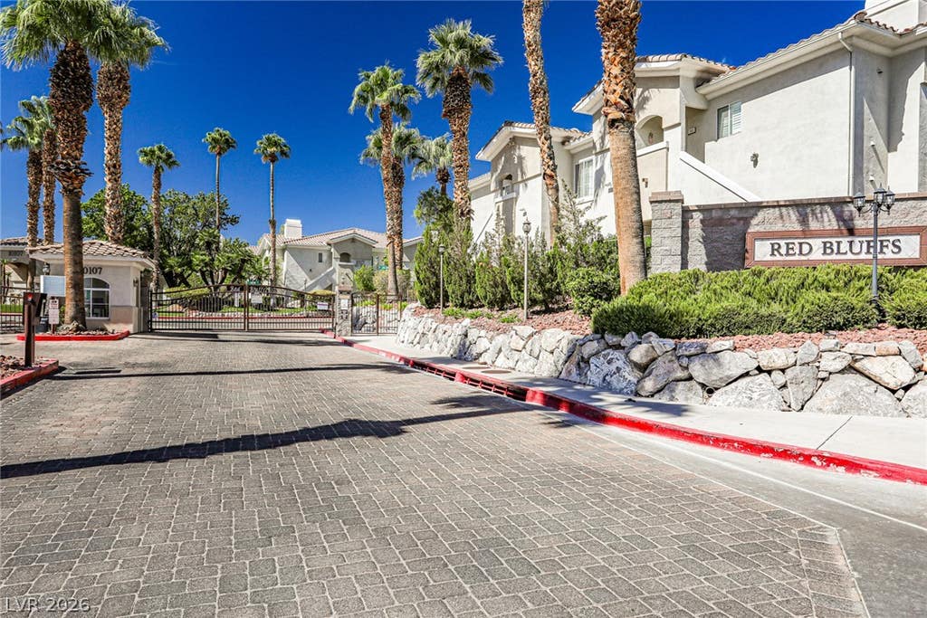 Photo of 1500 Ruby Cliffs Lane #201, Las Vegas, NV 89144 (MLS # 2811165)