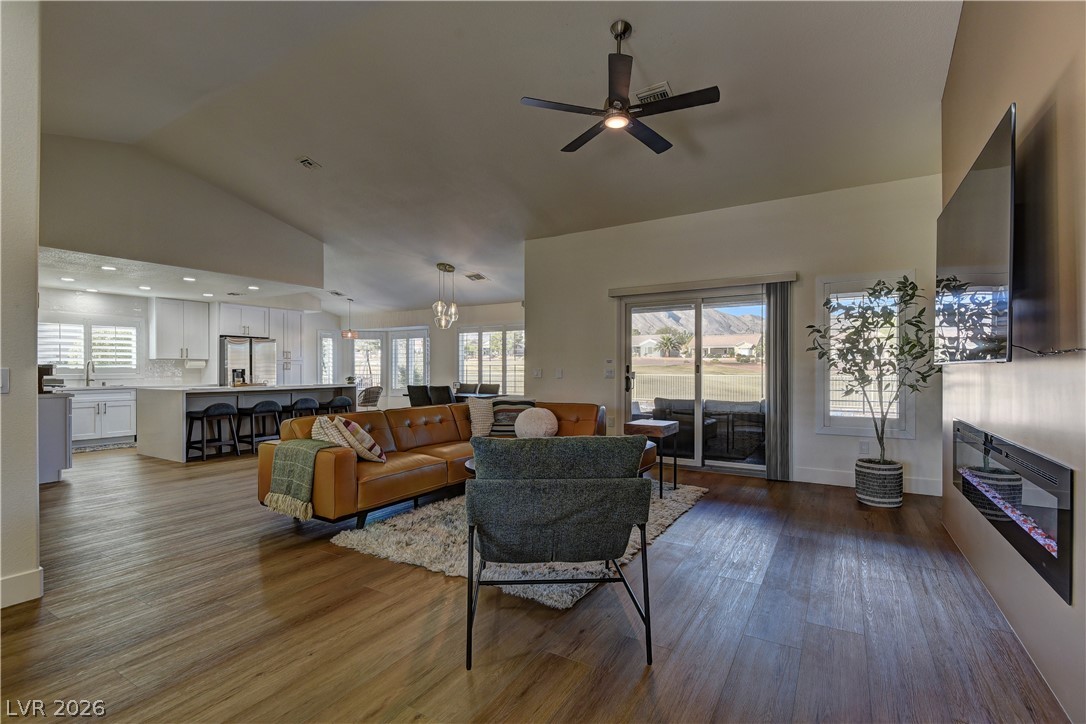 2809 Billy Casper Drive