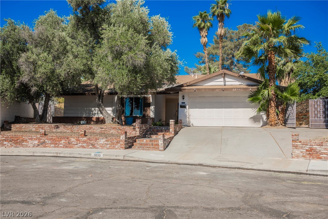 3033 Peridot Street