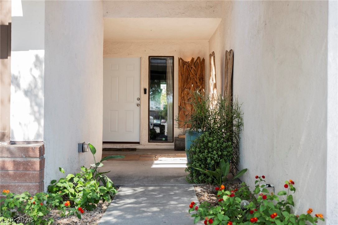 3033 Peridot Street
