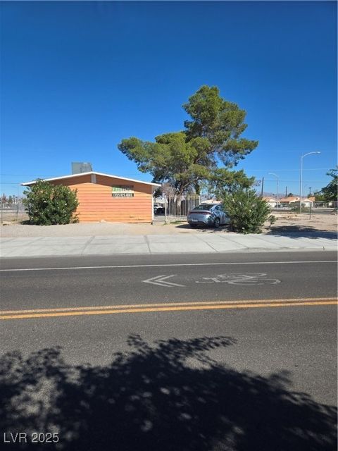 708 Jackson Avenue C Las Vegas NV 89106