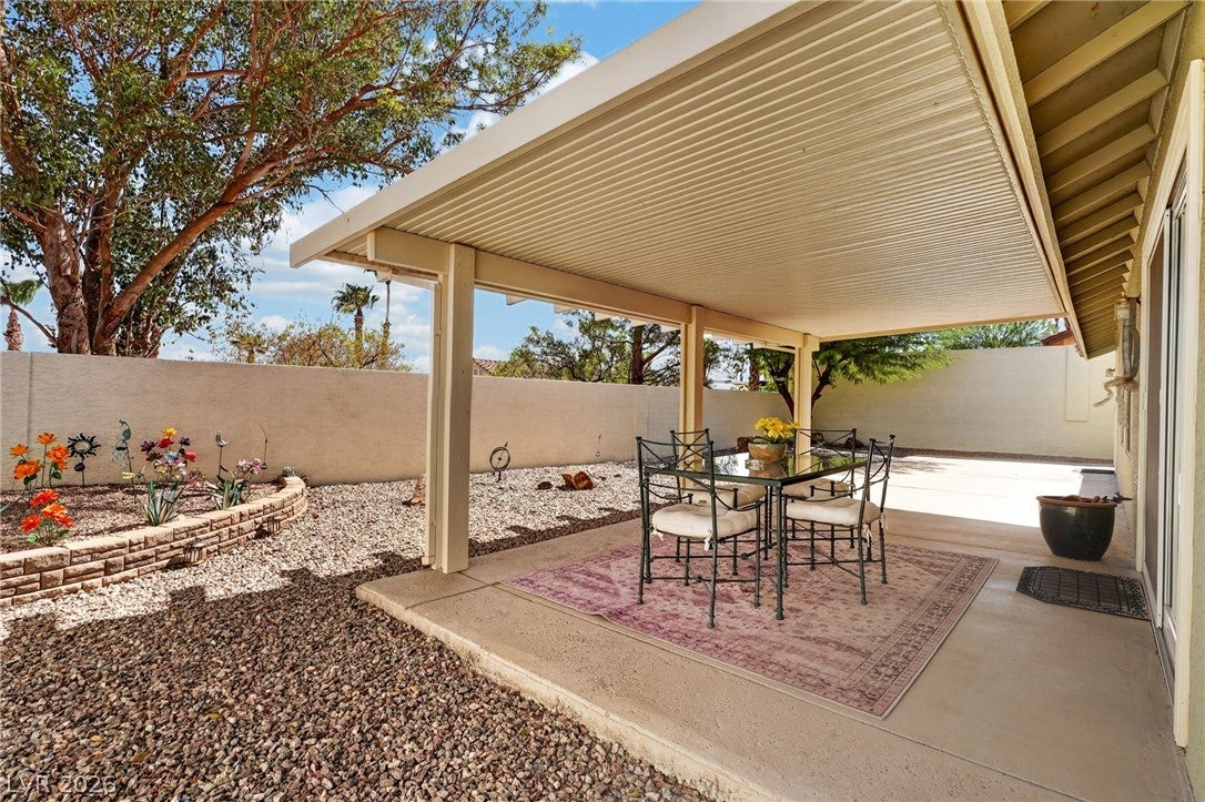 846 Holly Lake Way