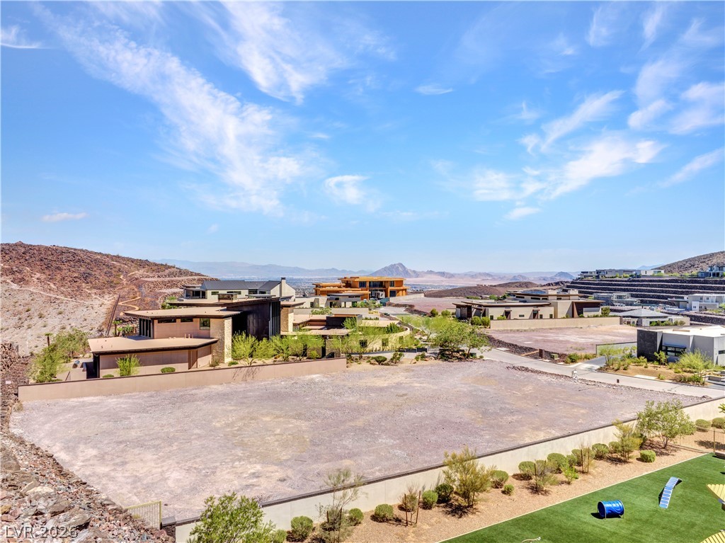 17 Sanctuary Peak Court