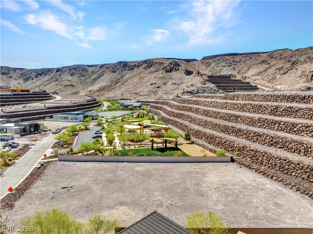 17 Sanctuary Peak Court