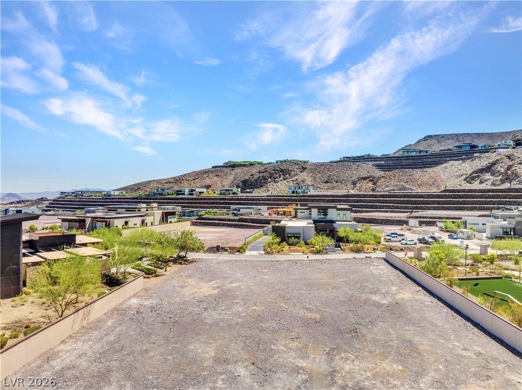 17 Sanctuary Peak Court