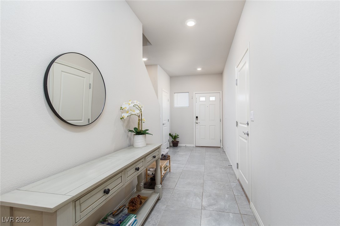 3824 Corellia Avenue