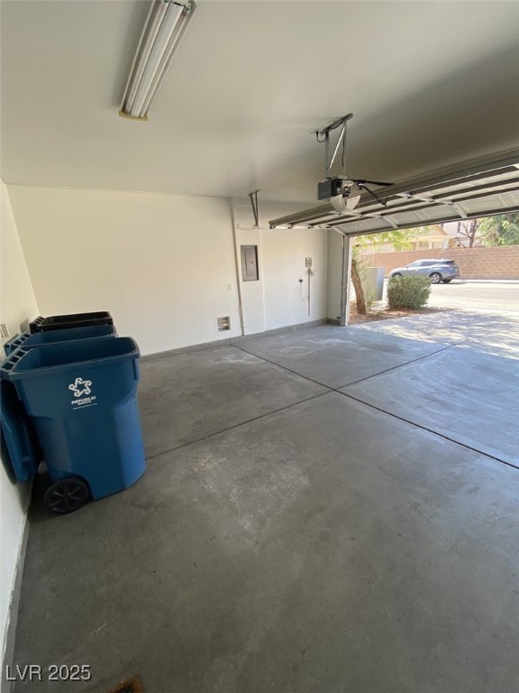 Las Vegas, Nevada 89141, United States, 3 Bedrooms Bedrooms, ,2 BathroomsBathrooms,Residential,Active,147219