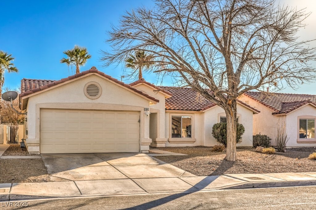 1043 Oak Shade Lane, Henderson, Nevada image 3