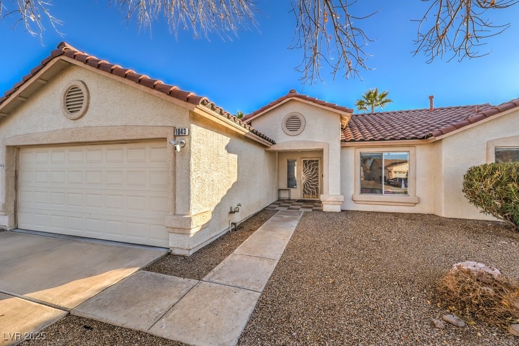 1043 Oak Shade Lane, Henderson, Nevada image 4