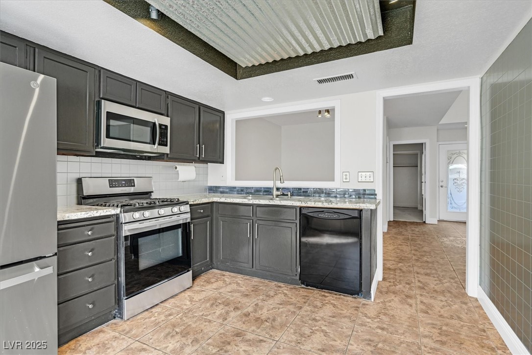 Las Vegas, Nevada 89121, United States, 3 Bedrooms Bedrooms, ,3 BathroomsBathrooms,Residential,Pending,205311