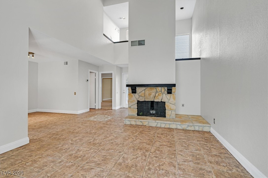 Las Vegas, Nevada 89121, United States, 3 Bedrooms Bedrooms, ,3 BathroomsBathrooms,Residential,Pending,205311