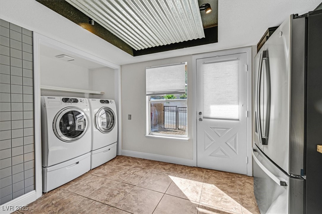 Las Vegas, Nevada 89121, United States, 3 Bedrooms Bedrooms, ,3 BathroomsBathrooms,Residential,Pending,205311