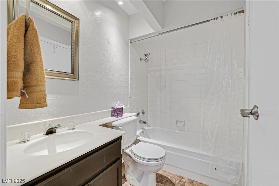 Las Vegas, Nevada 89121, United States, 3 Bedrooms Bedrooms, ,3 BathroomsBathrooms,Residential,Pending,205311