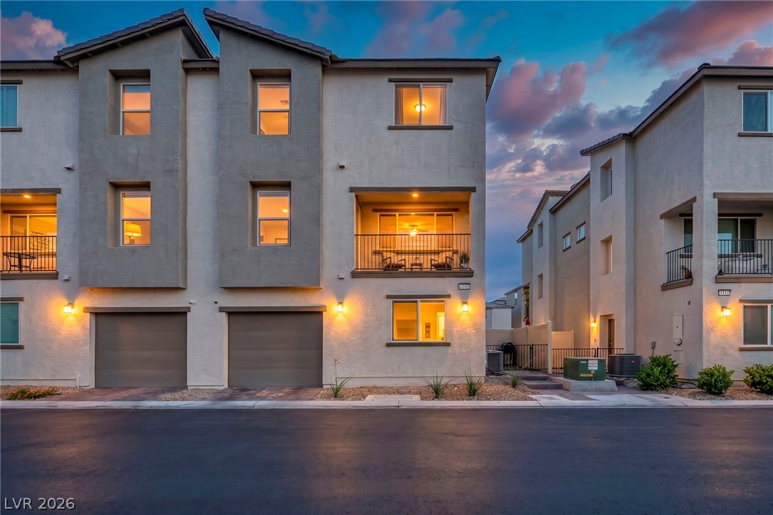 7018 Spicy Merlot Street