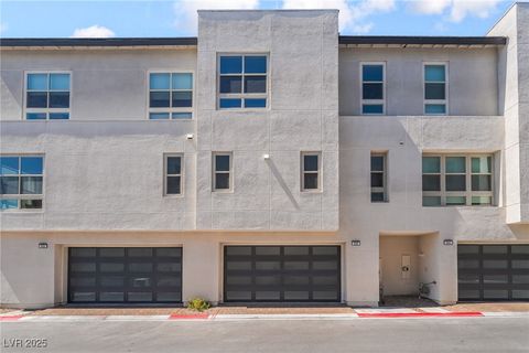 639 Spotted Falcon Street Las Vegas NV 89138