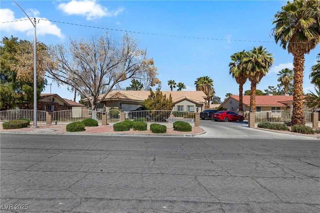 4300 Del Monte Avenue