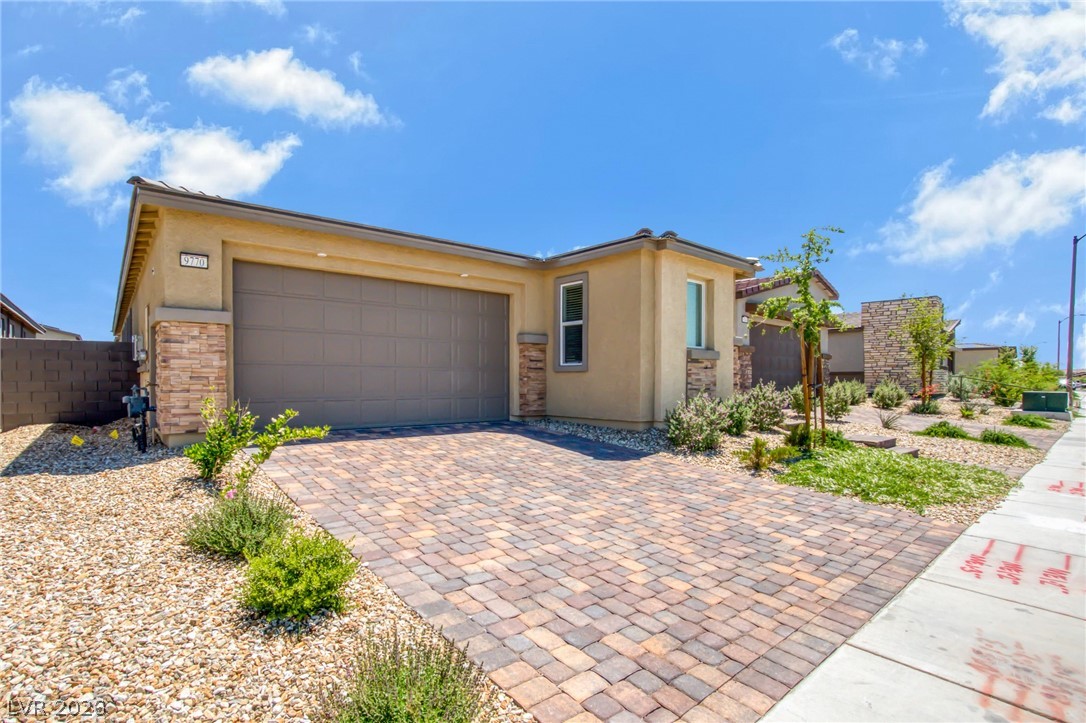 9770 Redwood Cascade Street