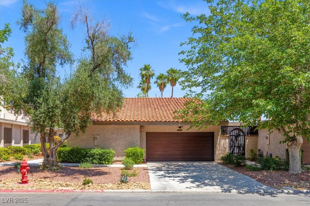 2480 Domingo Street, Las Vegas, Nevada image 4