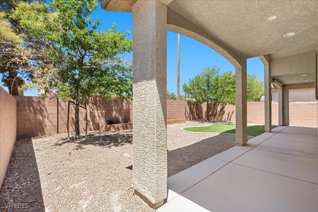 North Las Vegas, Nevada 89081, United States, 2 Bedrooms Bedrooms, ,2 BathroomsBathrooms,Residential,Active,179841