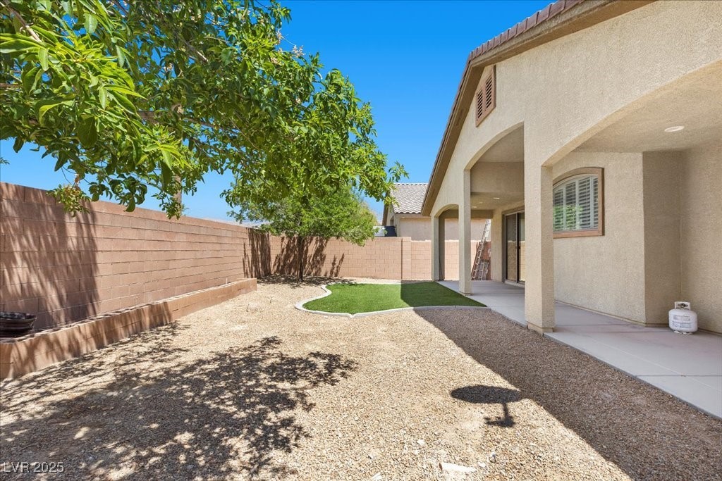 North Las Vegas, Nevada 89081, United States, 2 Bedrooms Bedrooms, ,2 BathroomsBathrooms,Residential,Active,179841