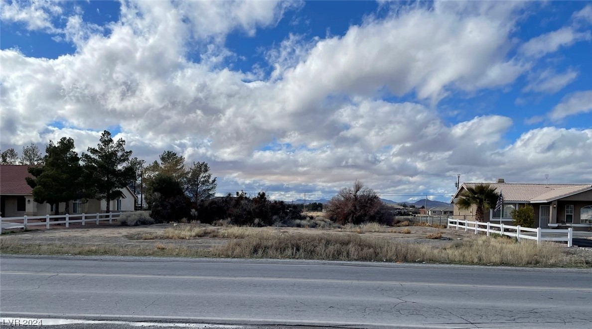 Land, Amargosa Valley, Nevada image 1