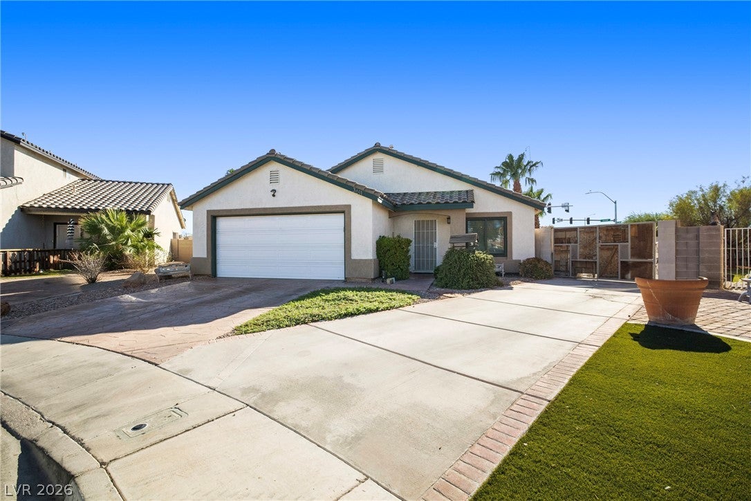 3611 Russian Olive Street
