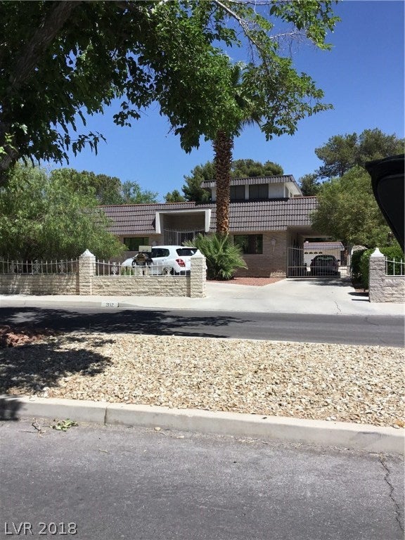 Photo 1 of 14 — 2112 SILVER Avenue, Las Vegas, NV 89102