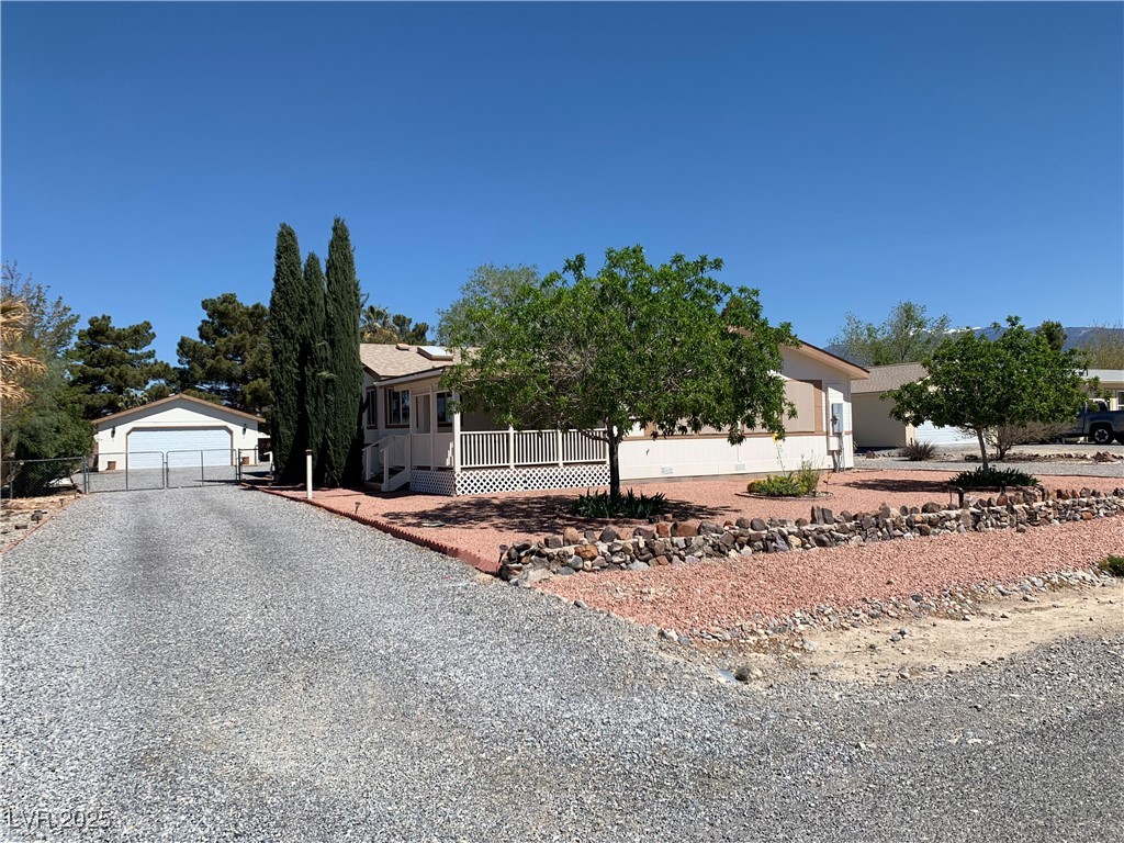 5632 Saddletree Road, Pahrump, Nevada image 2