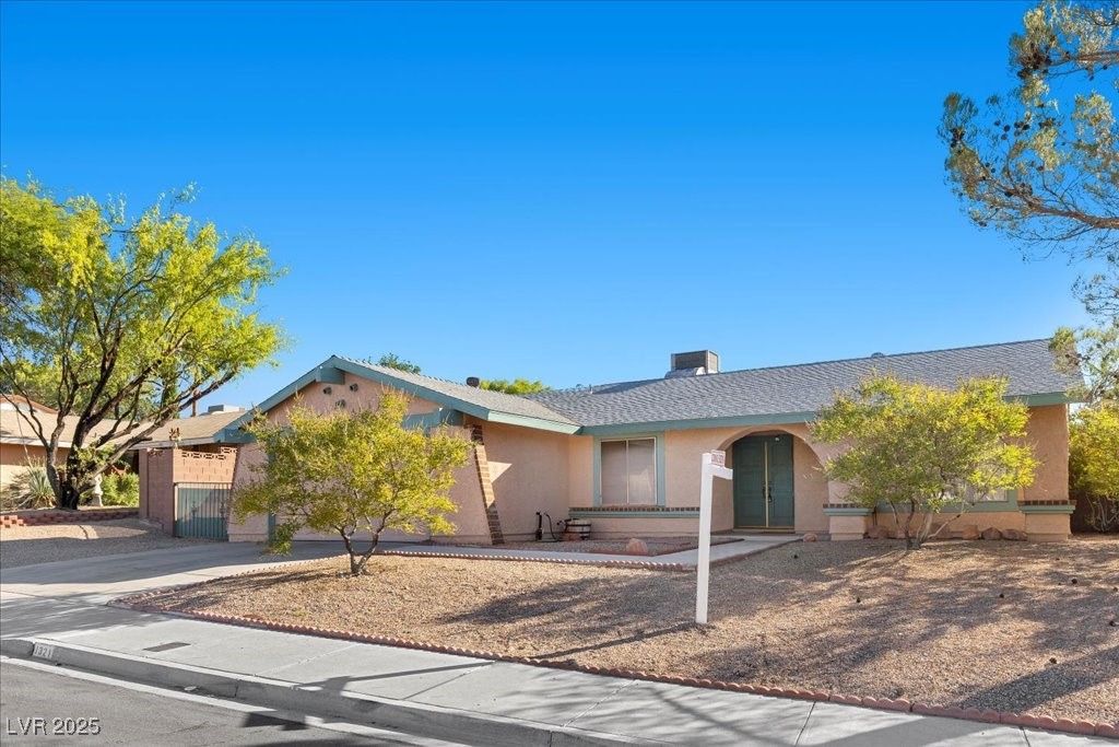 1321 Nadine Way