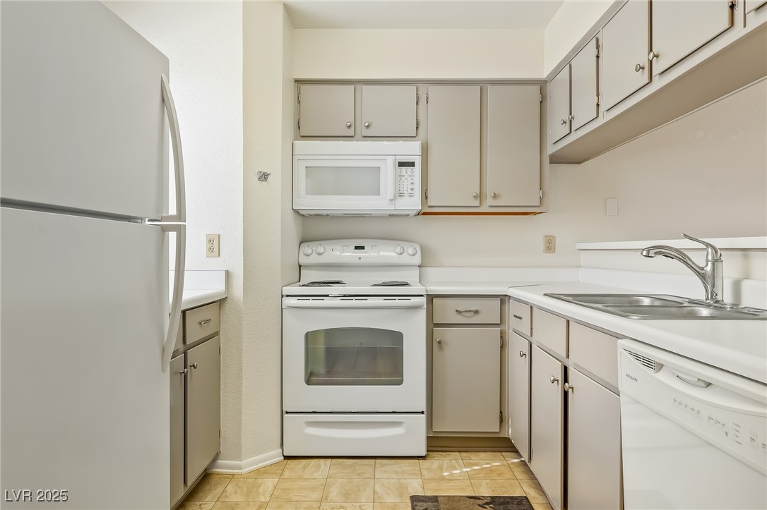 2036 Mesquite Lane 303