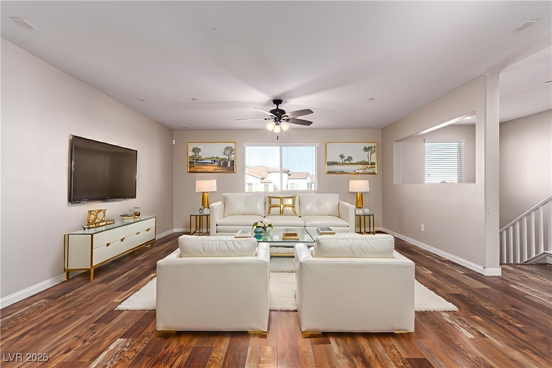 1525 Spiced Wine Avenue 27104