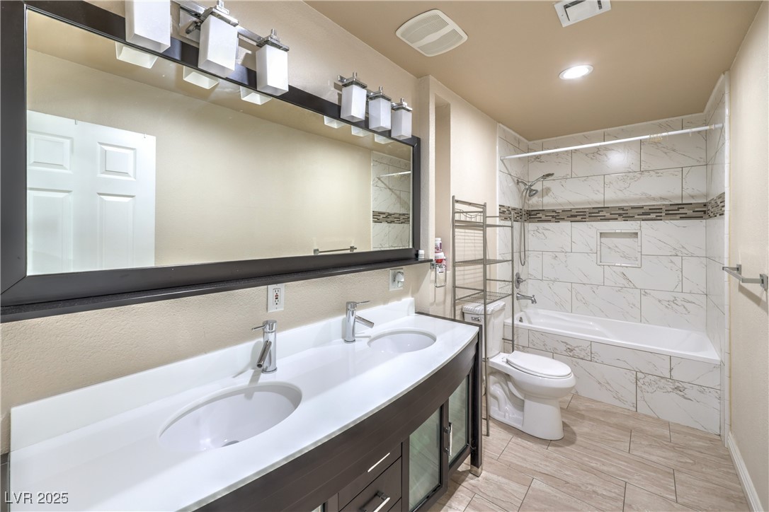 Las Vegas, Nevada 89121, United States, 3 Bedrooms Bedrooms, ,3 BathroomsBathrooms,Residential,Active,206364