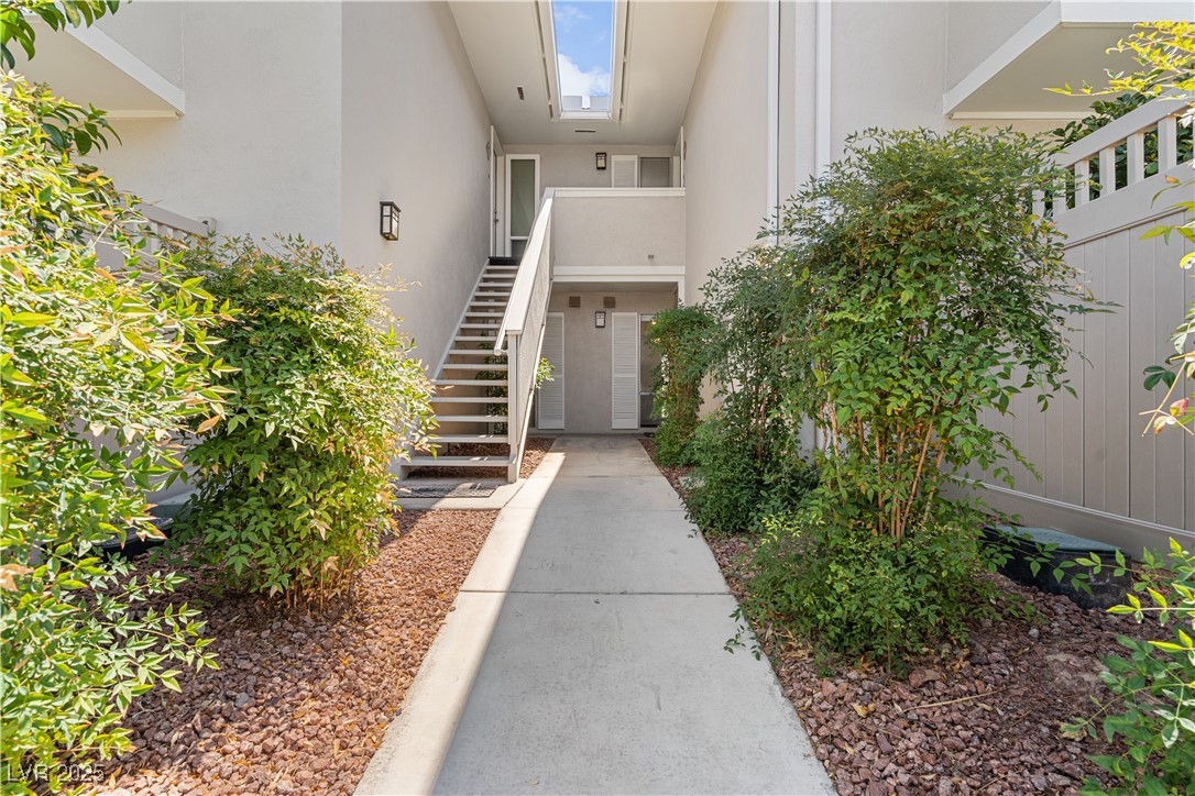Properties 1 745 Oakmont Avenue 1007