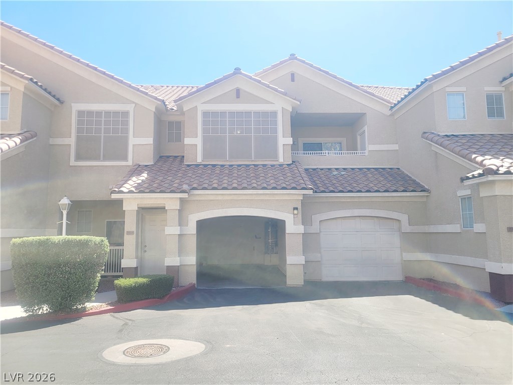 5855 Valley Drive 2004