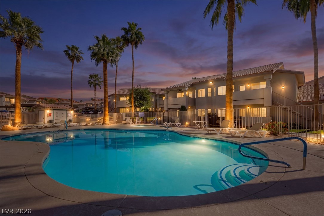 477 Mesa Boulevard 102