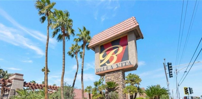 4450 Sandy River Drive 73