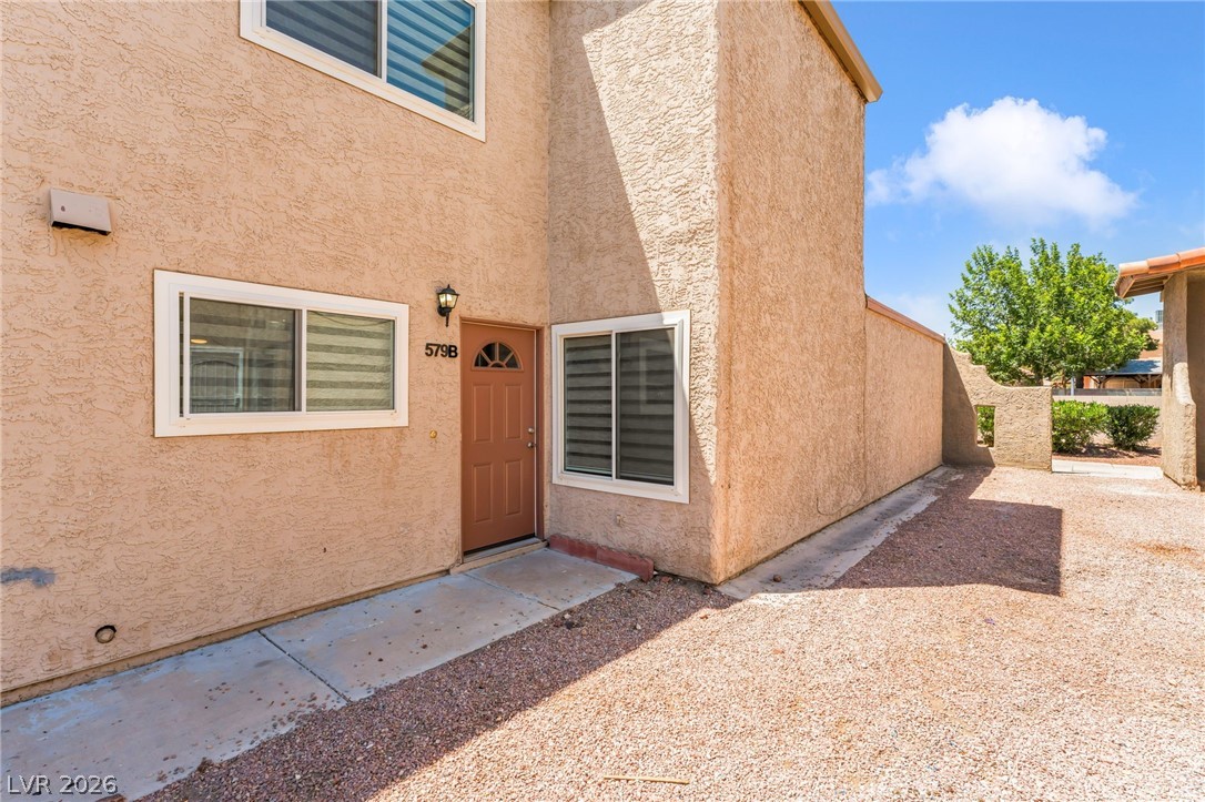 579 Roxella Lane B