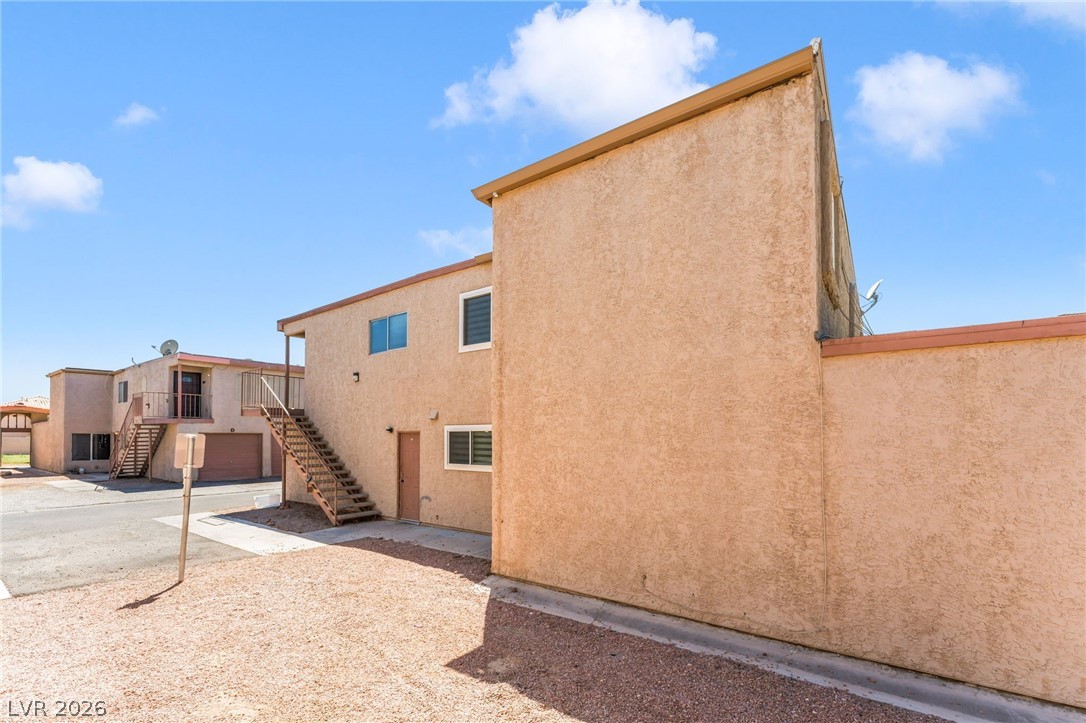 579 Roxella Lane B
