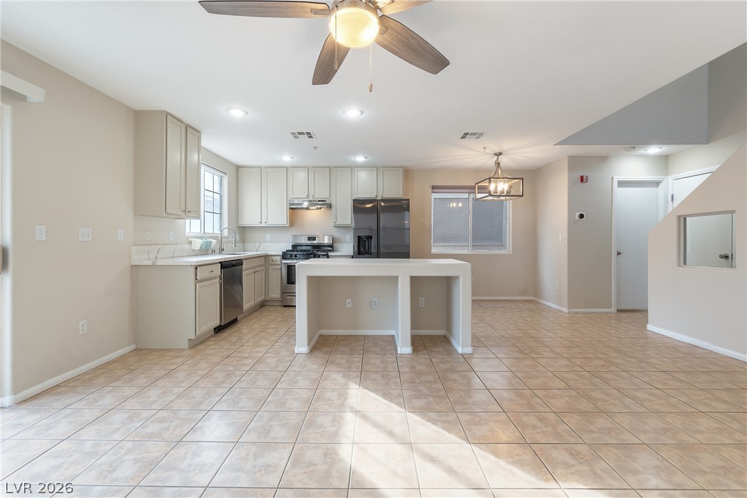 3211 Sunrise Cove Avenue