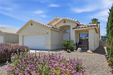Homes For Sale - 885 Cozy Valley Street<br/> Henderson, NV 89015