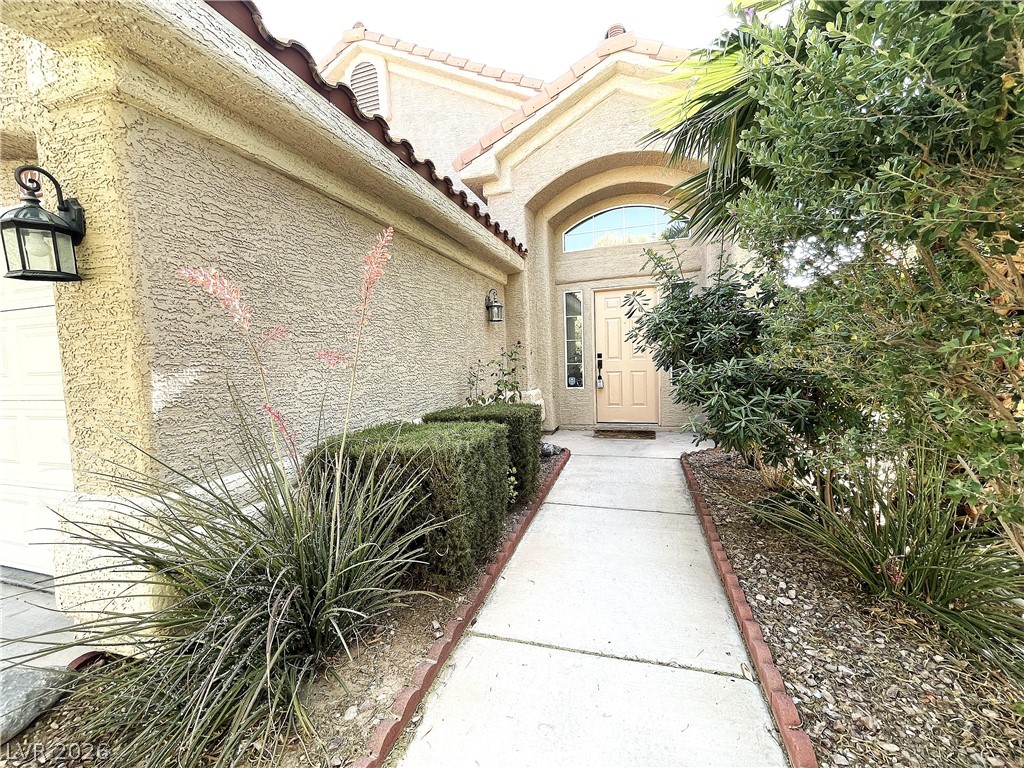 1420 Desert Hills Drive