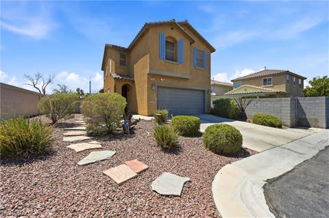 Homes For Rent - 9293 Palmetto Park Court<br/> Las Vegas, NV 89123