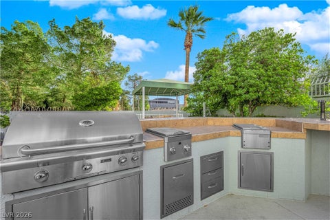 Tiny photo for 360 E Desert Inn Road #607, Las Vegas, NV 89109 (MLS # 2786099)