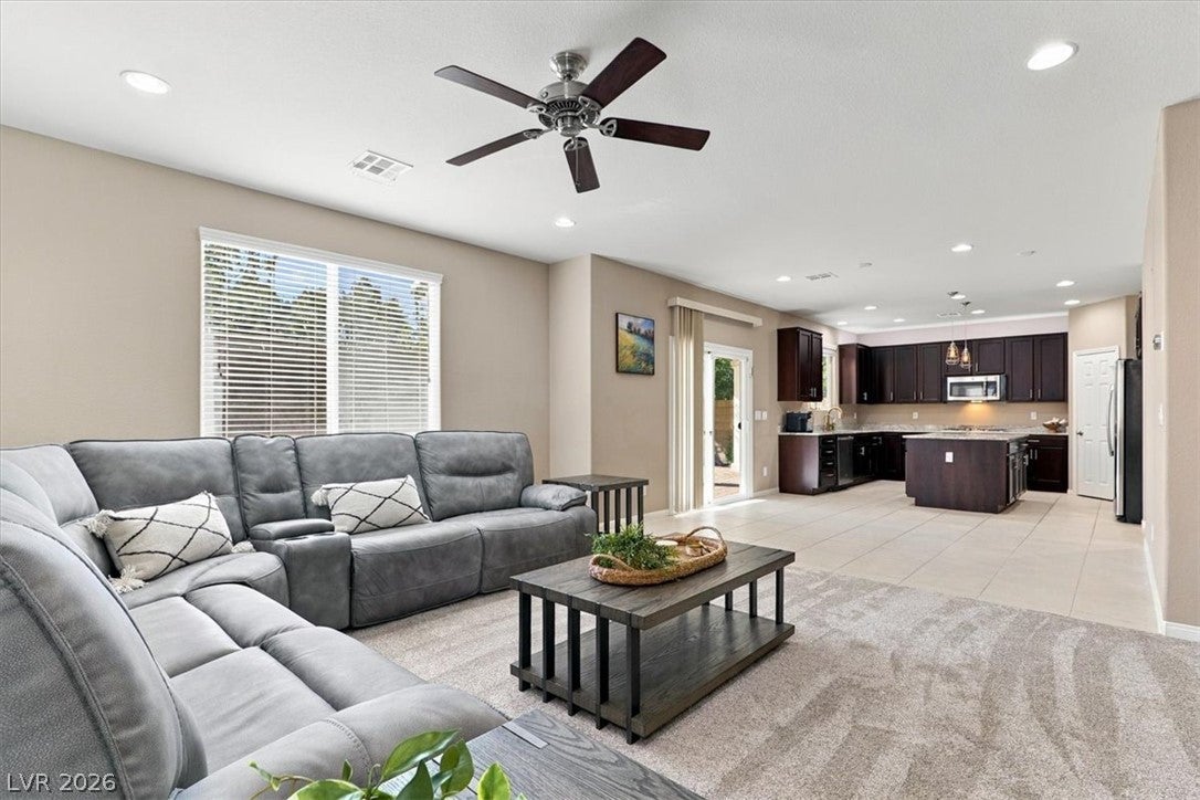3879 Catlyn Woods Avenue