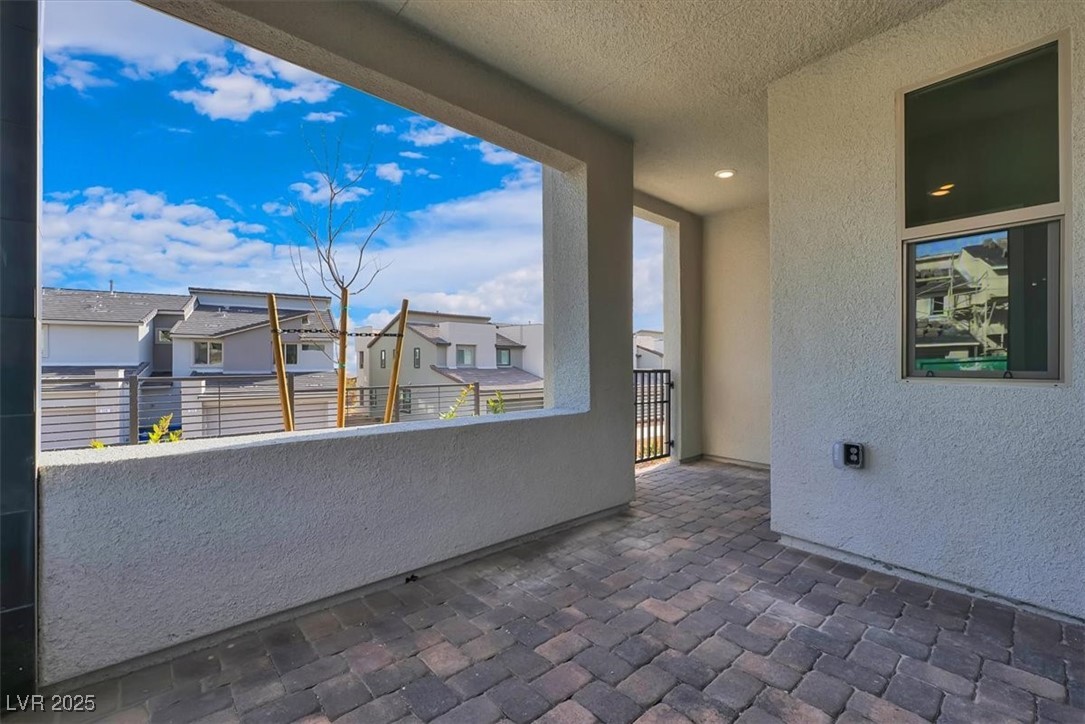 Properties 1 514 Fairview Hills Street