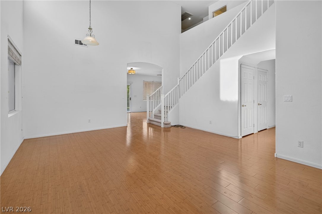 4871 Lionesse Court